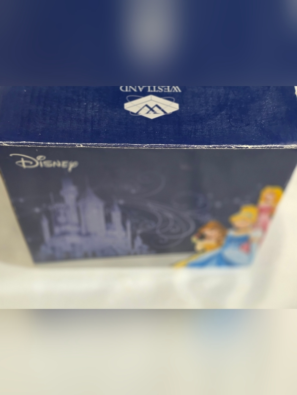 Westland Giftware Disney Snow White/Dopey Magnetic Ceramic Salt AndPepper Shaker - Picture 6 of 10